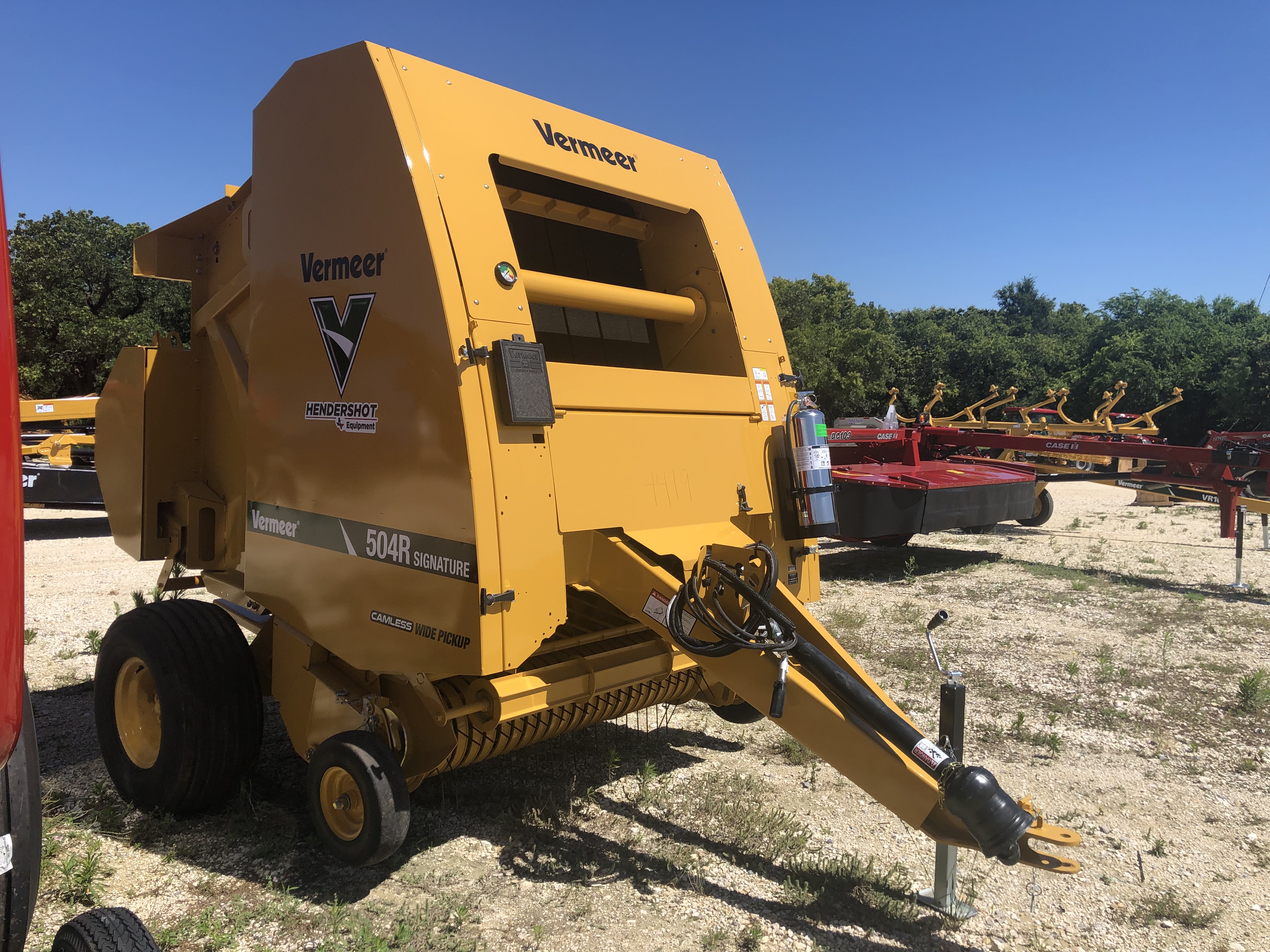 Vermeer 504R Signature Round Baler in Decatur & Stephenville, TX