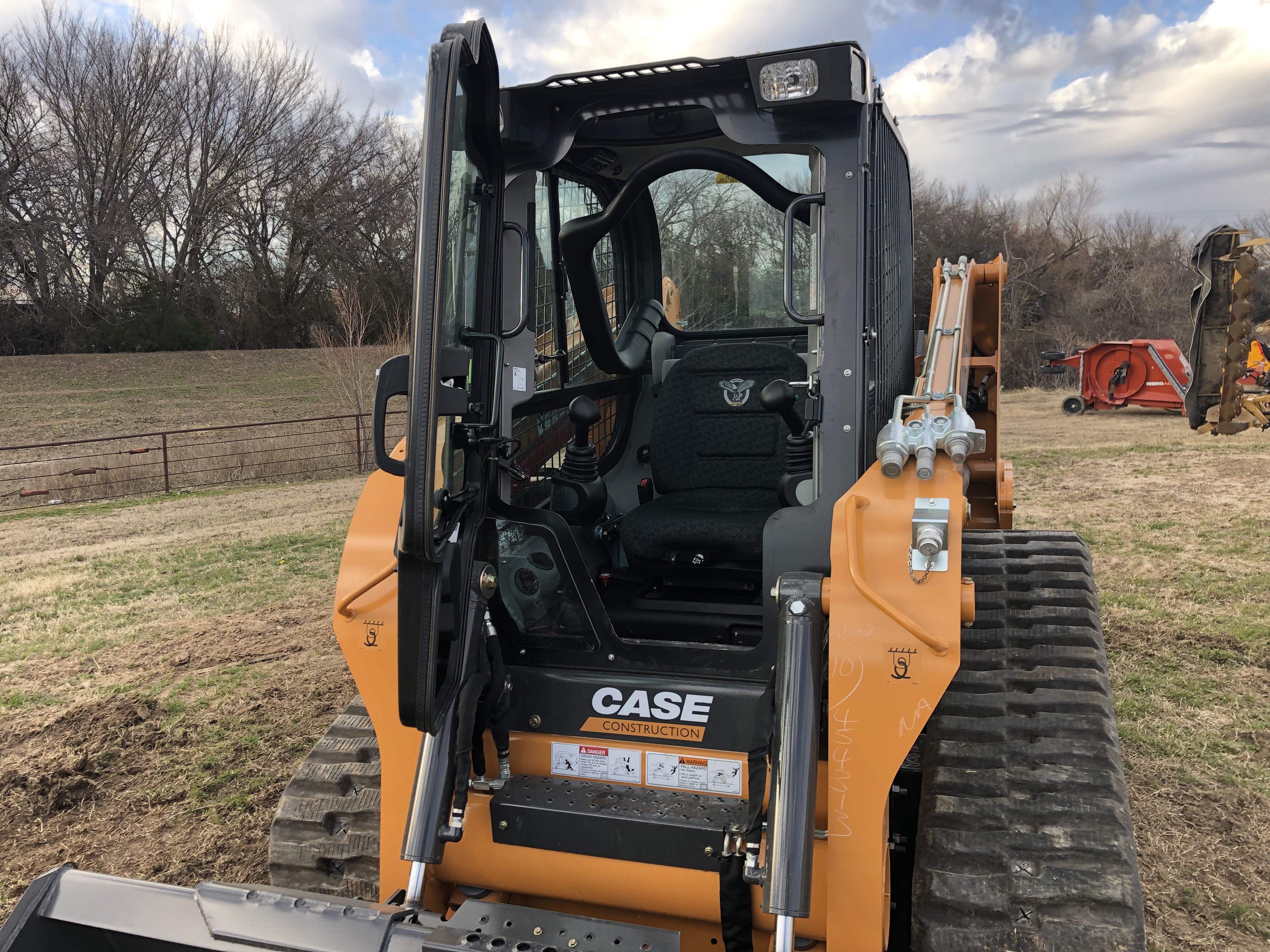 CASE TR310 Compact Track Loader for sale in Decatur & Stephenville, TX