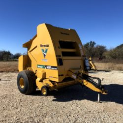 Pre-Owned Vermeer 604R Signature Round Baler for sale at Hendershot Equipment in Stephenville & Decatur, near Fort Worth, TX